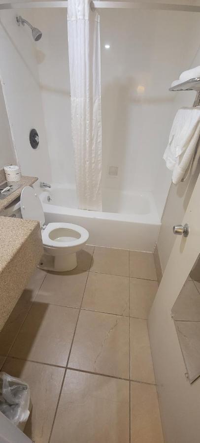 Howard Johnson By Wyndham نيوبورج المظهر الخارجي الصورة