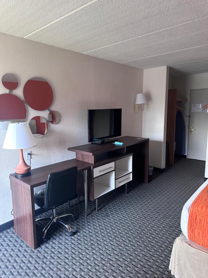 Howard Johnson By Wyndham نيوبورج المظهر الخارجي الصورة